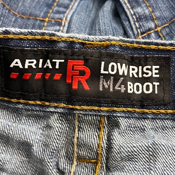 Ariat Fire Resistant Low Rise M4 Bootcut Jeans 32x32 See  3 photos minor flaw - Picture 4 of 12